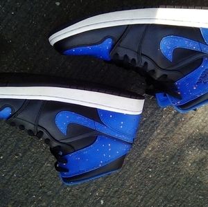 Nike air Jordans 9 1/2